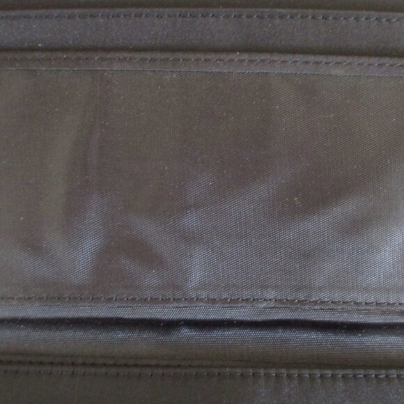 NWT! Vtg Bride and Groom Pug Dogs Wallet, Sequins, Floral, Blossom Collections - Picture 9 of 15